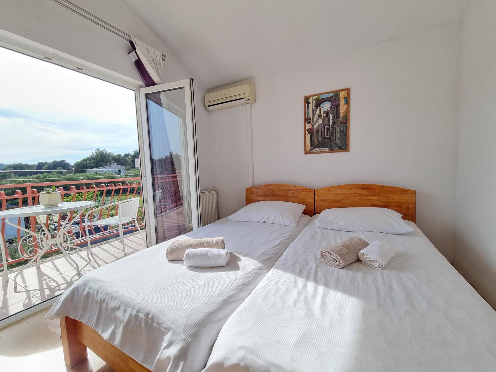 Rooms Slavica Okrug Gornji Quarto foto